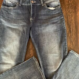 Wrangler Blue Straight Leg Jeans with Classic Wash